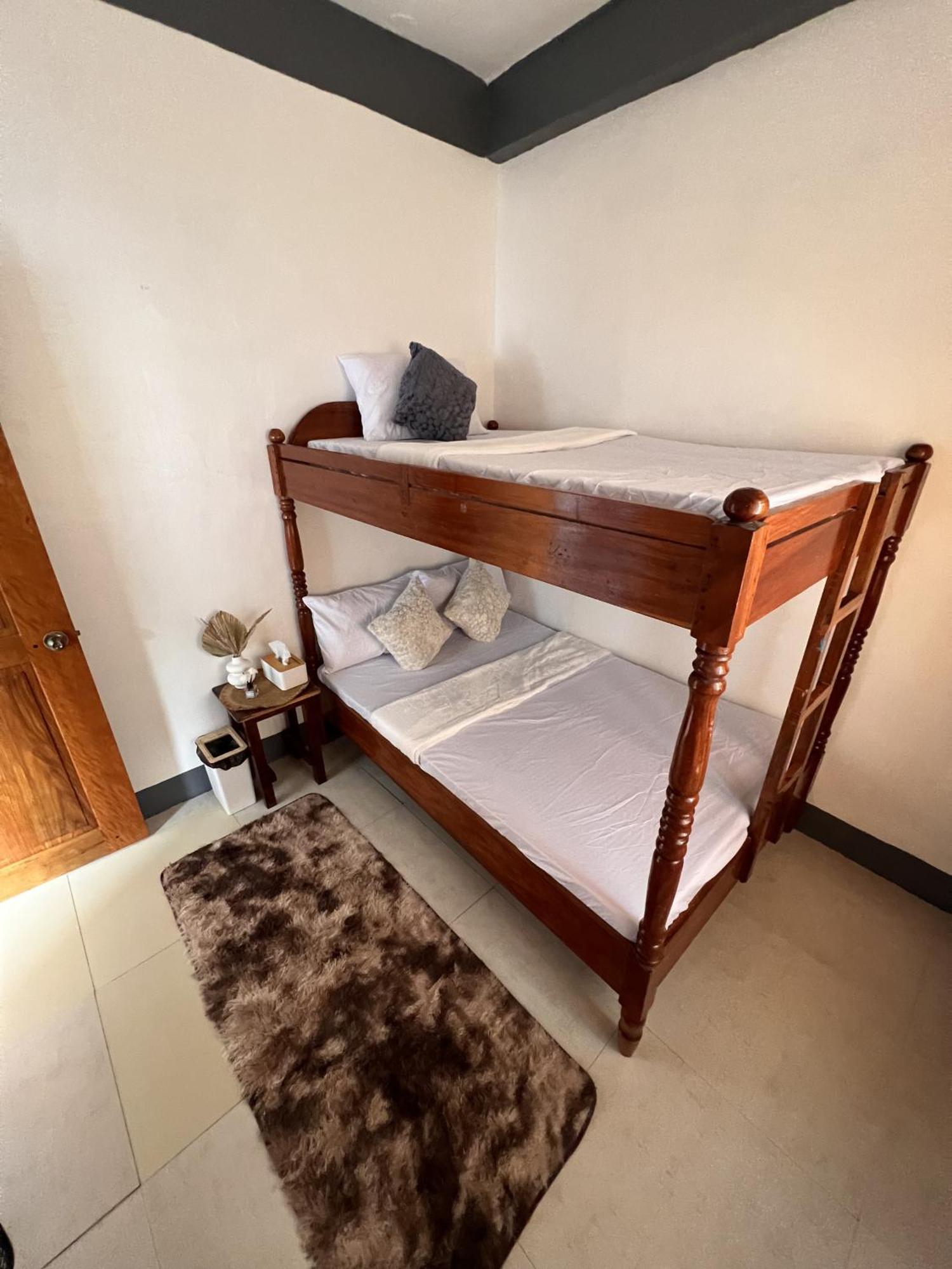 Eighty8 Tourist Inn Coron Extérieur photo
